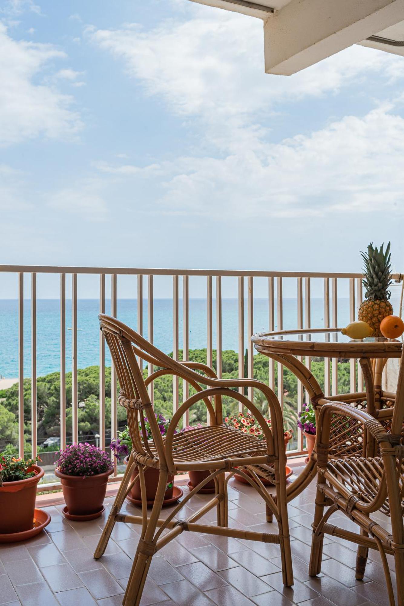 Sea View Apartments Malgrat de Mar Extérieur photo